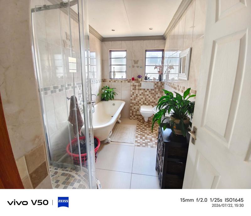 3 Bedroom Property for Sale in Reebok Western Cape